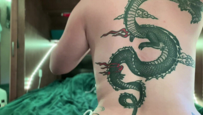 Thiccfruitsnacc - Divine tattoo tour!
