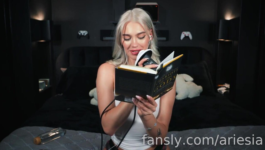 Ariesia ASMR - Masturbating Right Up On The Mic So You Hear Every Squelch + Moan On ASMR