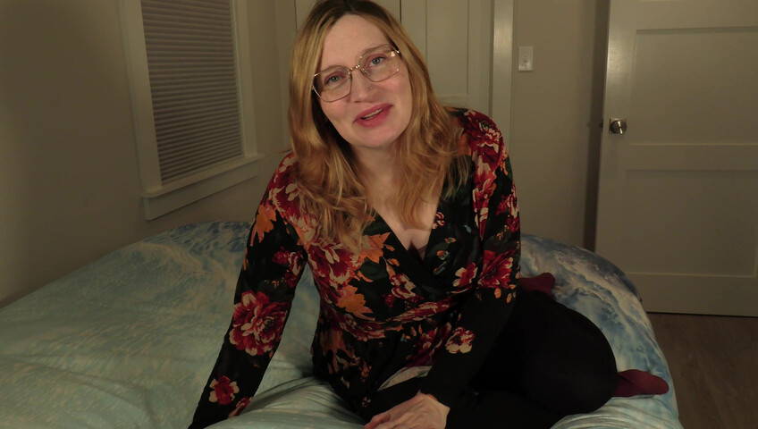 Bettie Bondage - Gullible Mom's Guest of Honor is A Bully - 4K