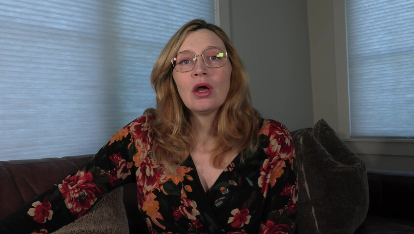 Bettie Bondage - Gullible Mom's Guest of Honor is A Bully - 4K