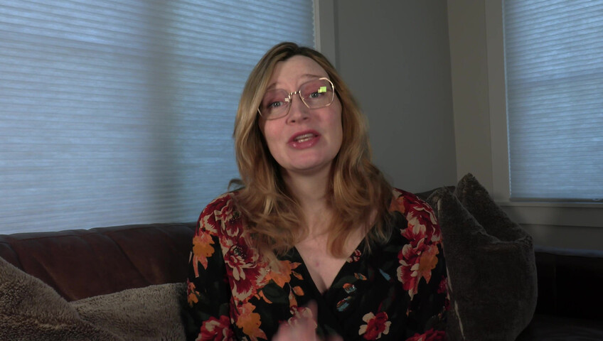 Bettie Bondage - Gullible Mom's Guest of Honor is A Bully - 4K