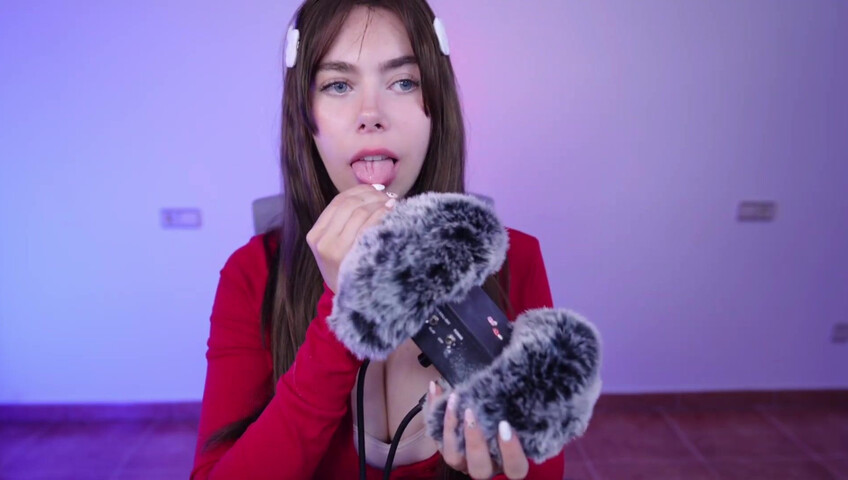 IJenz - ASMR Con Lluvia Real y Masaje Peludo