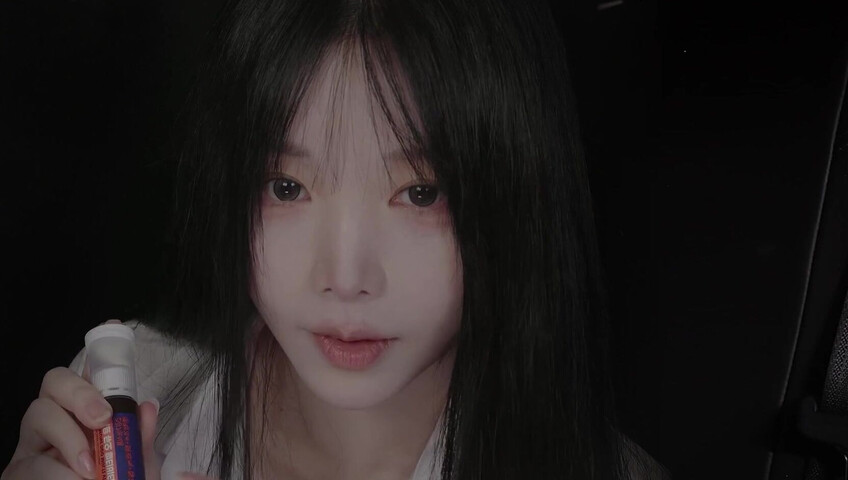 ASMR Yoon Ying - 19 April 2026 - Your Personal Secretary Girlfriend (Ear Licking, Breathing, Kissing)