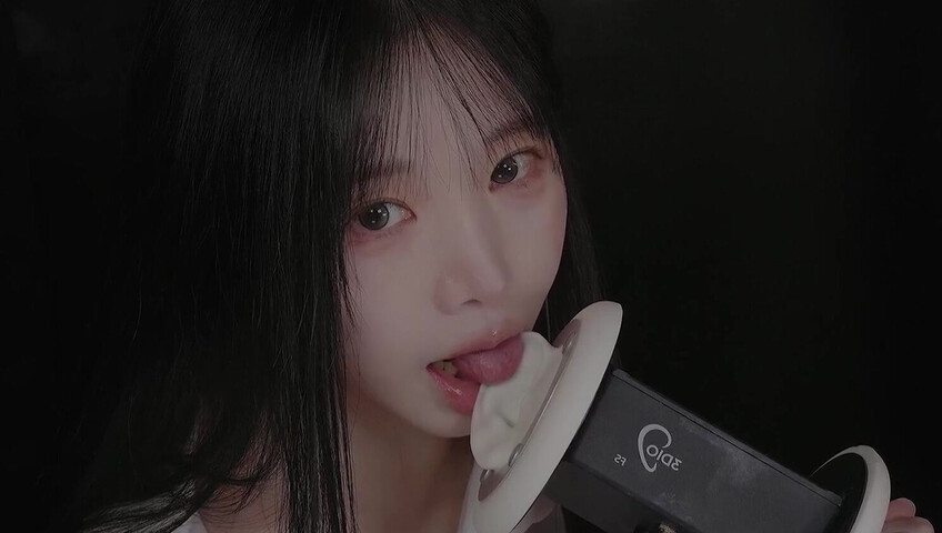 ASMR Yoon Ying - 19 April 2026 - Your Personal Secretary Girlfriend (Ear Licking, Breathing, Kissing)