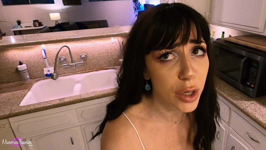 Mama Fiona - I'M NOT PSYCHO