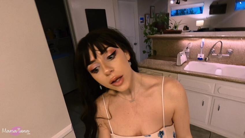 Mama Fiona - I'M NOT PSYCHO