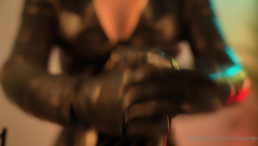 LizzieLestrange - Sexy Catwoman Cosplay