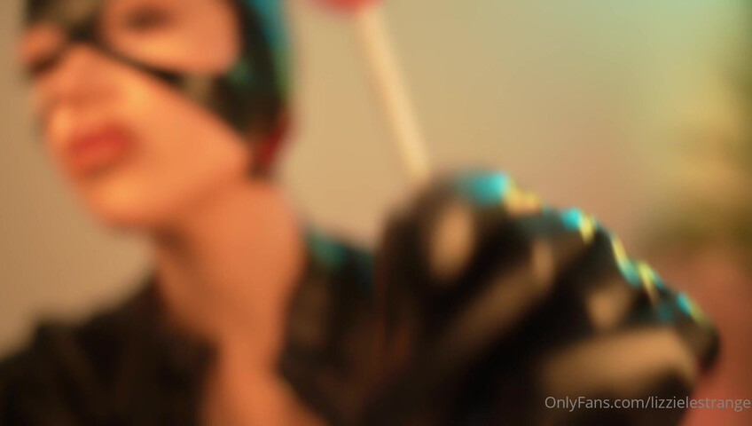 LizzieLestrange - Sexy Catwoman Cosplay