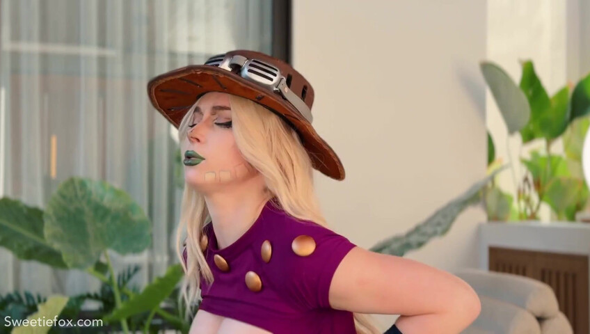 Gyro Teaches Johnny How To Roll Balls (Cosplay Sweetie Fox)