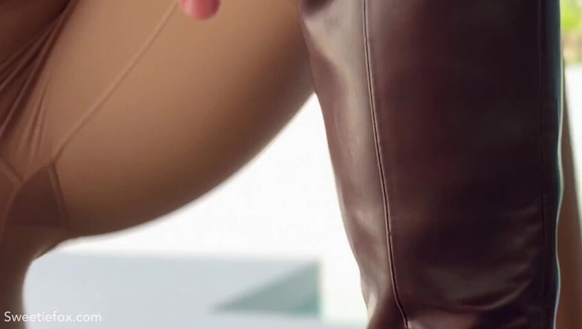 Gyro Teaches Johnny How To Roll Balls (Cosplay Sweetie Fox)