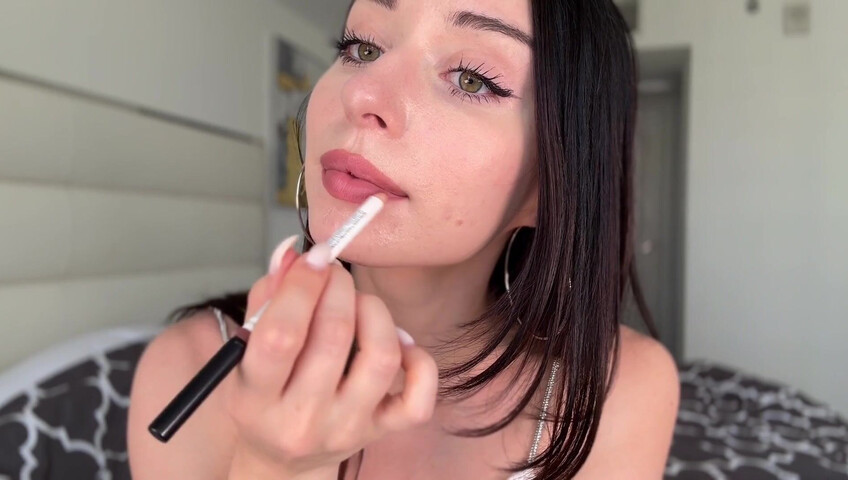 The MashaKata - ASMR Kisses For You