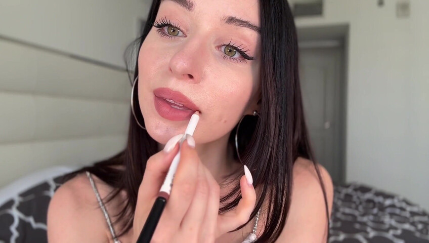 The MashaKata - ASMR Kisses For You