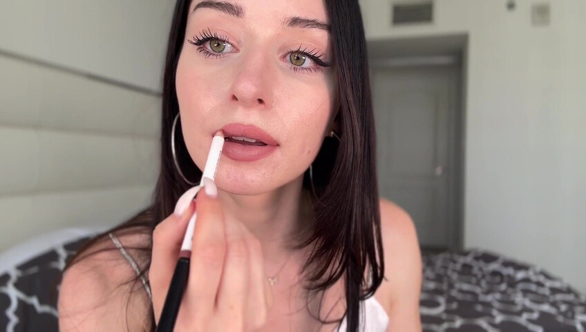 The MashaKata - ASMR Kisses For You