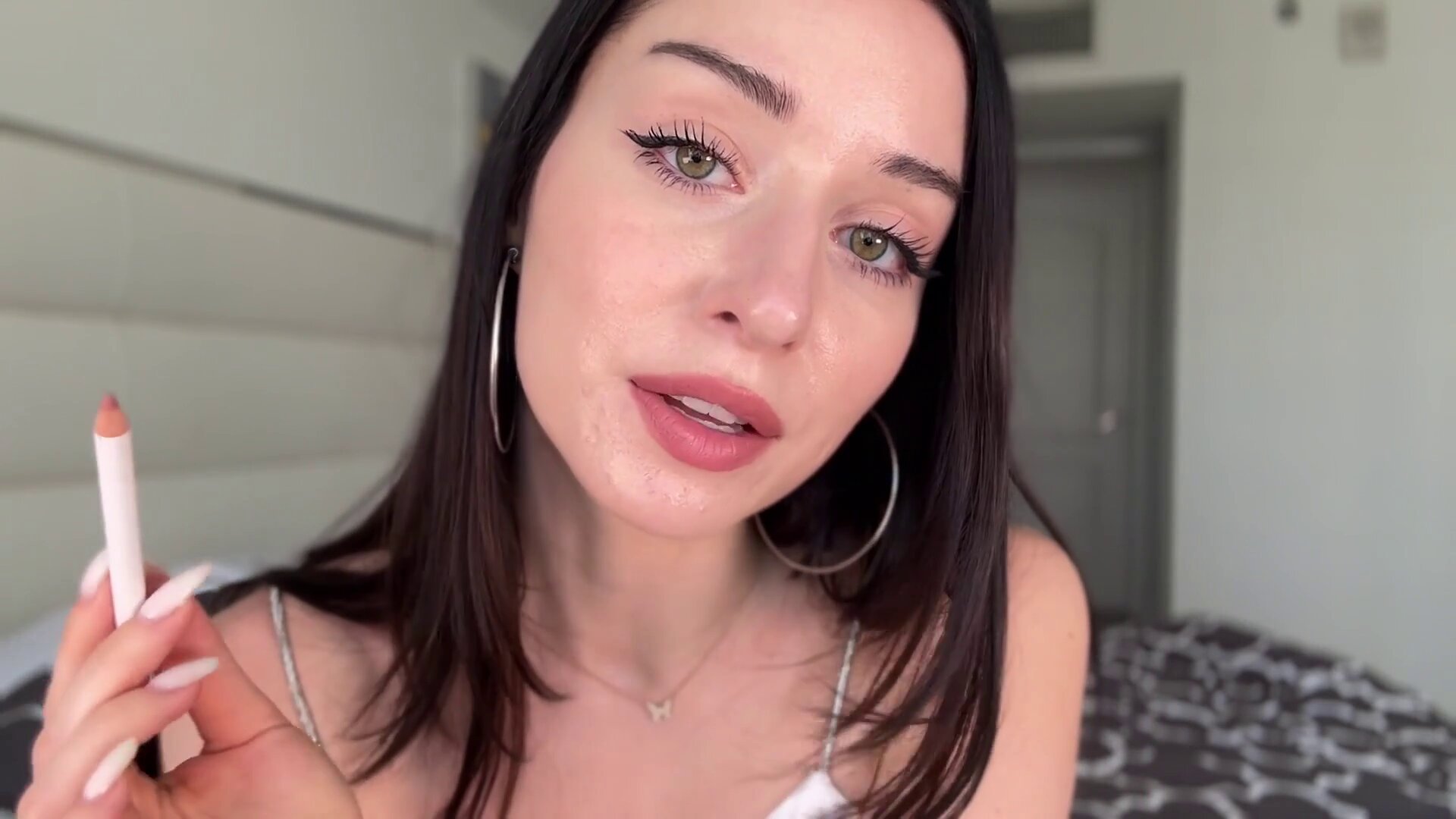 The MashaKata - ASMR Kisses For You