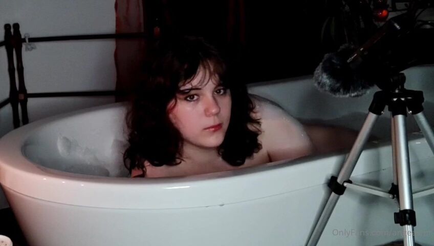 AngeASMR - Come Take a Bath With Me Fansly Leak