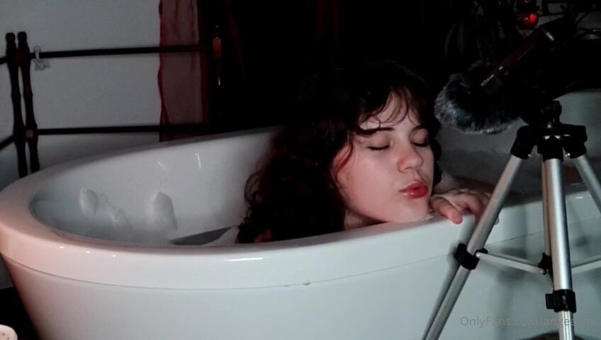 AngeASMR - Come Take a Bath With Me Fansly Leak