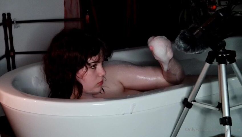 AngeASMR - Come Take a Bath With Me Fansly Leak