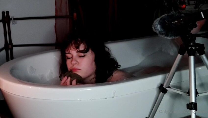 AngeASMR - Come Take a Bath With Me Fansly Leak