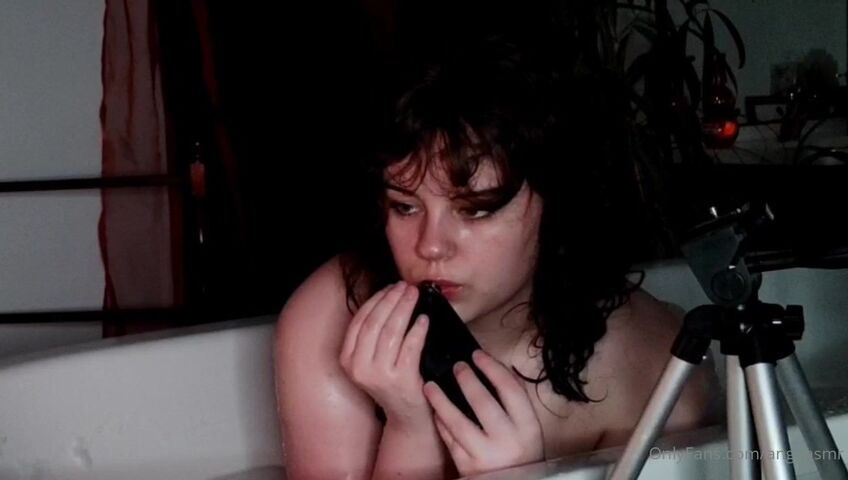AngeASMR - Come Take a Bath With Me Fansly Leak