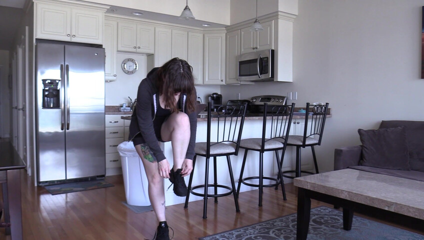 Bettie Bondage - Mom's New Workout Routine