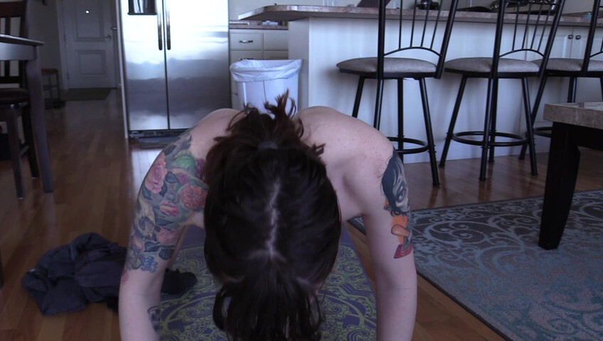 Bettie Bondage - Mom's New Workout Routine