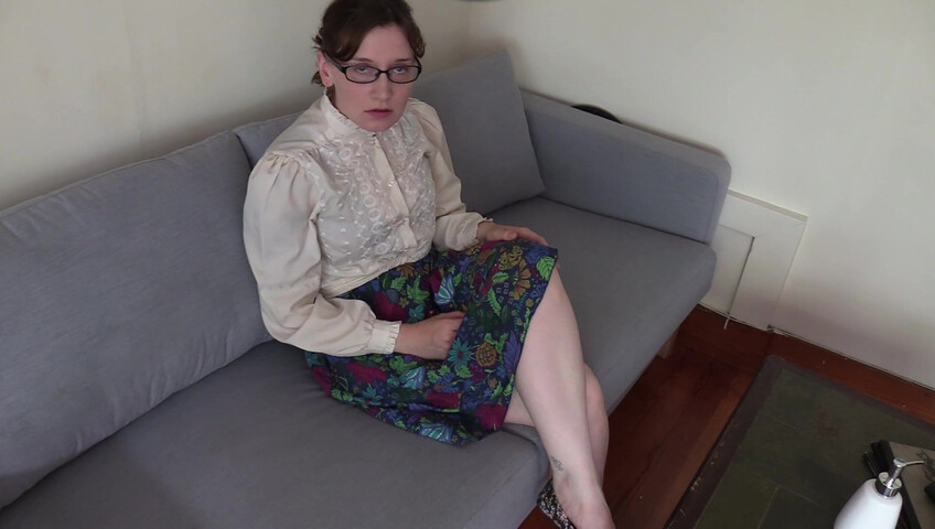 Bettie Bondage - Mind Control Gum for Mom