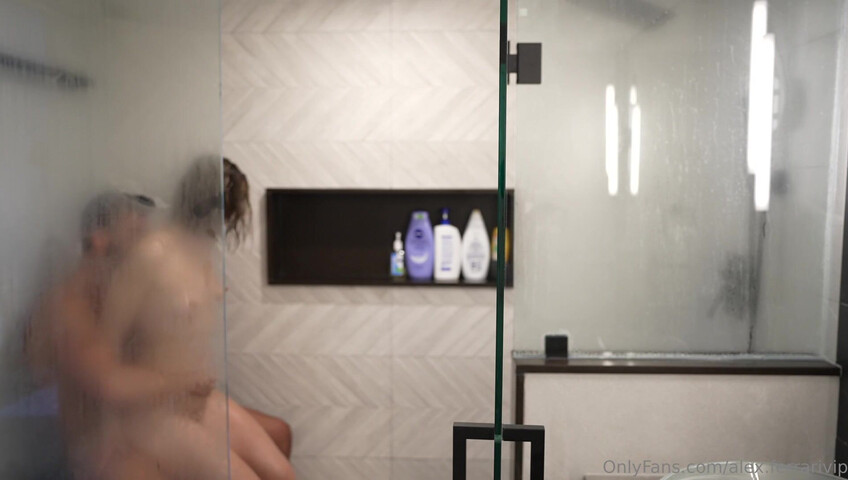 Serenity Cox - Shower Fuck With Alex Ferrari