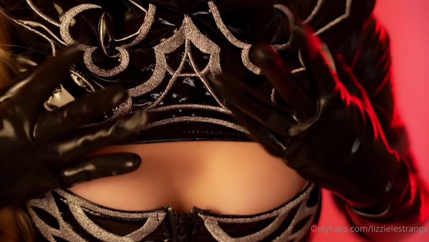 LizzieLestrange - 12 April 2026 - Sexy Latex Hood OnlyFans Leak