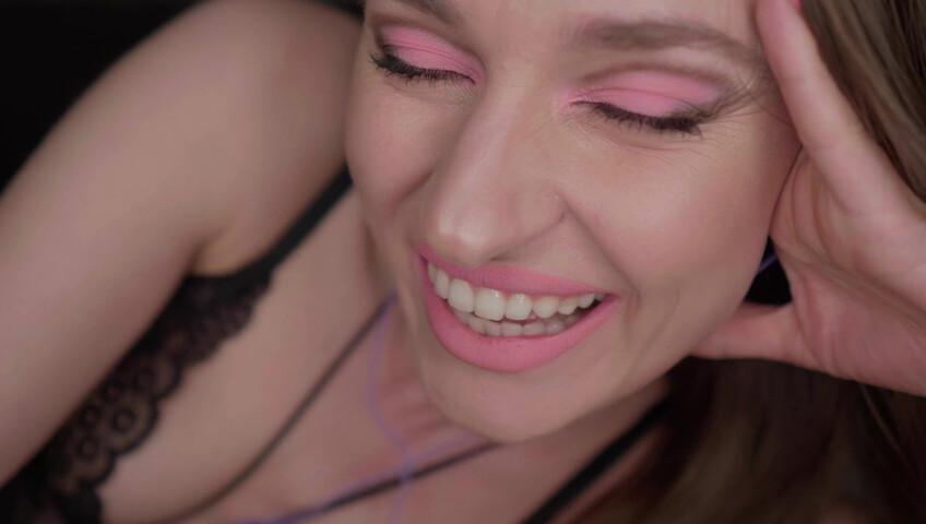 Zoyamur - GIRLFRIEND ASMR ROLEPLAY Kisses Personal Attention ASMR