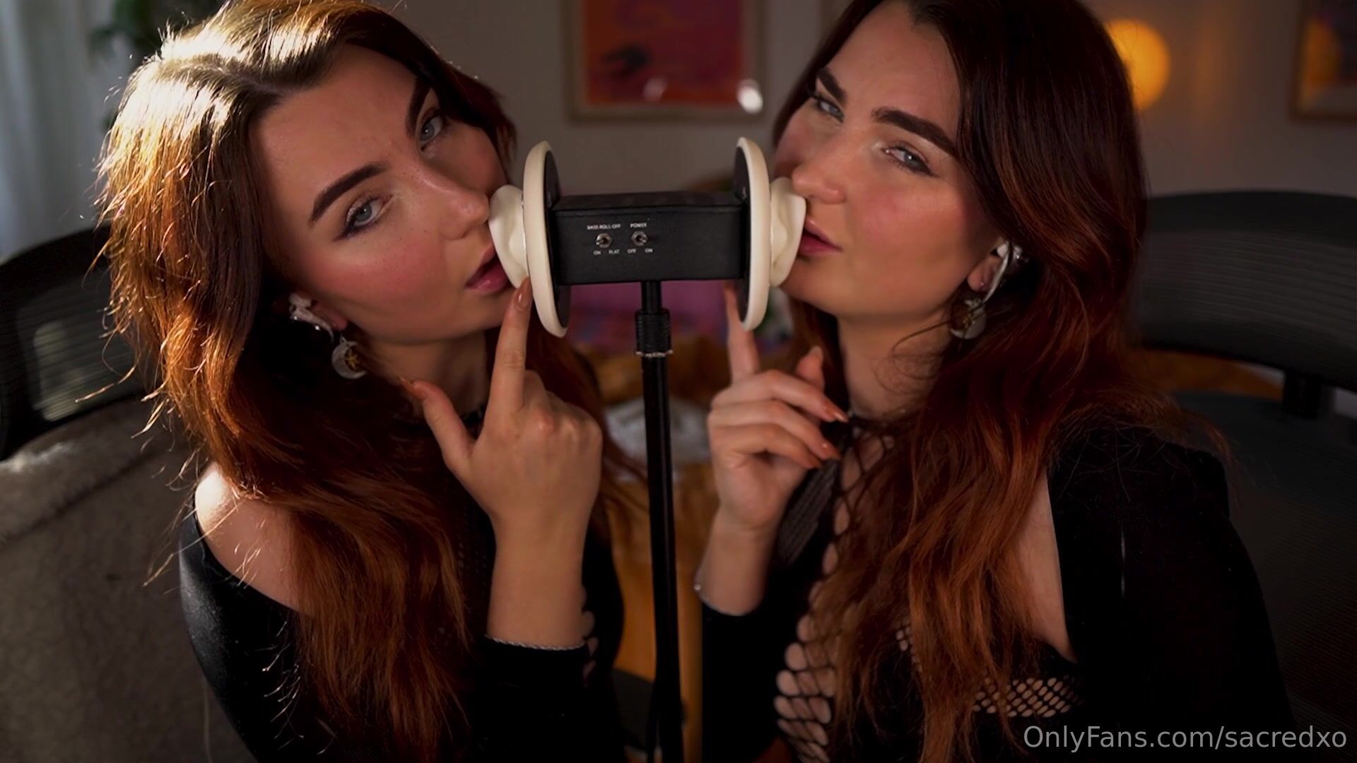 SacredXO - Double Naughty Ear Licking & Horny Mouth Sounds OnlyFans Leak