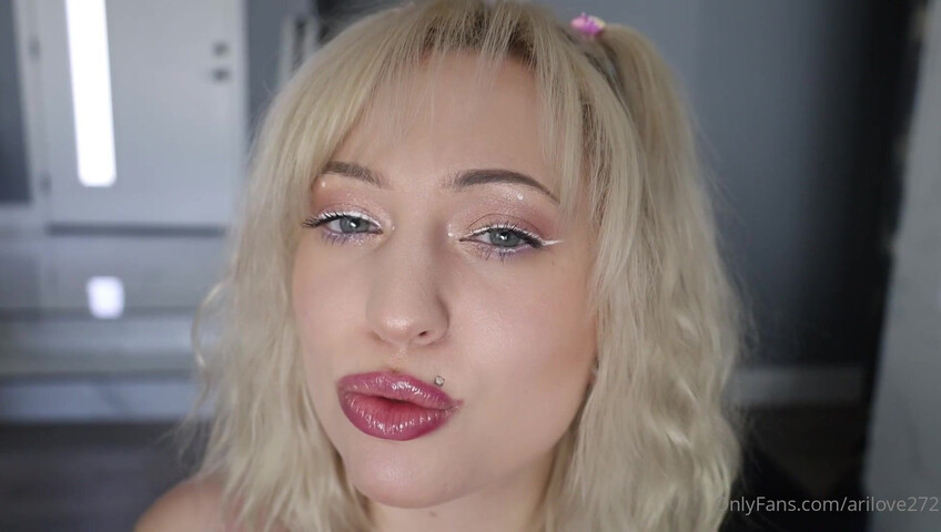 AriLove - 10 March 2026 - ASMR Eye Contact Challenge & Mouth Sounds