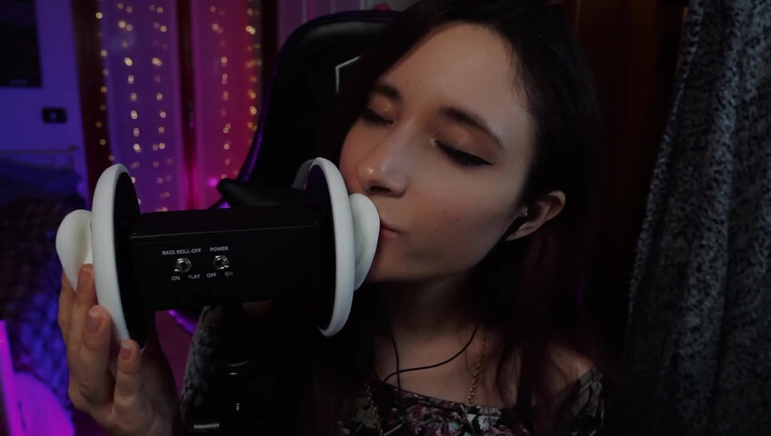 Itskikuneko - 10 April 2026 - Ear Licking (Deleted YouTube Vid)