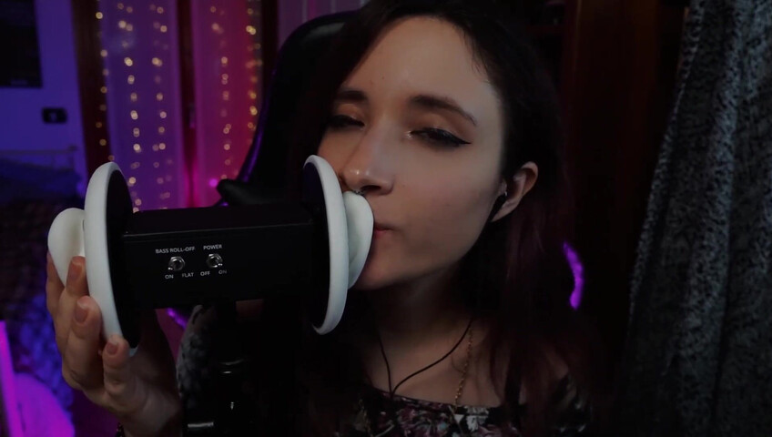 Itskikuneko - 10 April 2026 - Ear Licking (Deleted YouTube Vid)