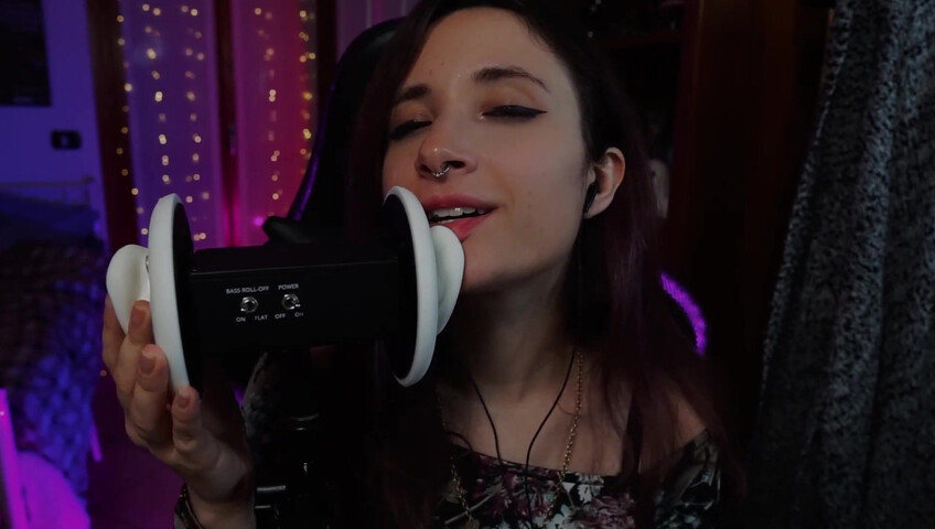 Itskikuneko - 10 April 2026 - Ear Licking (Deleted YouTube Vid)