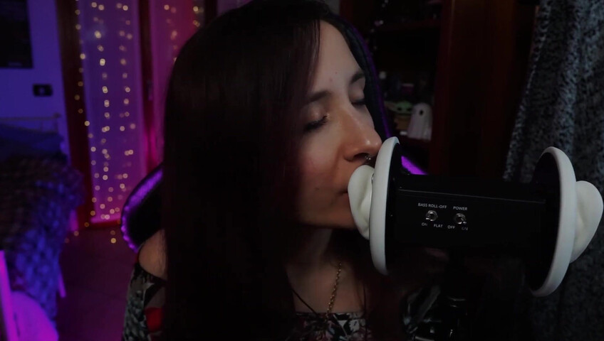 Itskikuneko - 10 April 2026 - Ear Licking (Deleted YouTube Vid)