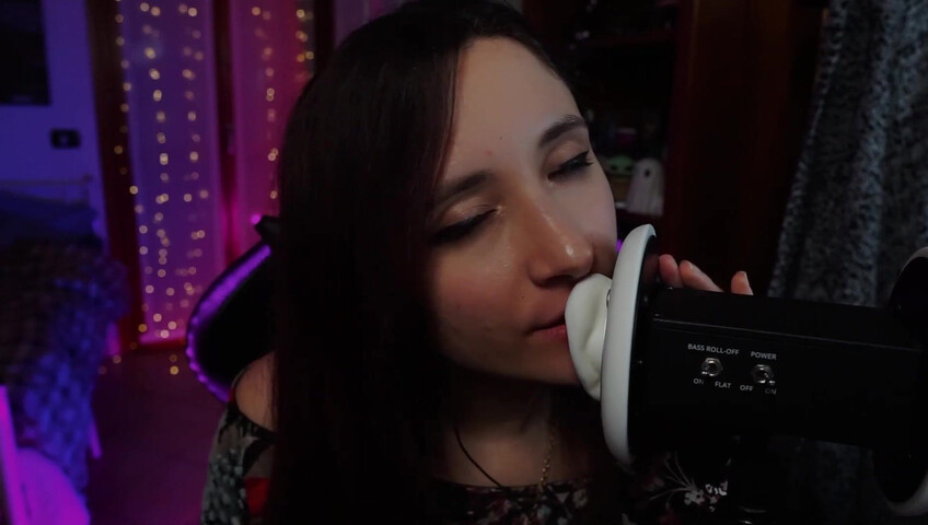 Itskikuneko - 10 April 2026 - Ear Licking (Deleted YouTube Vid)