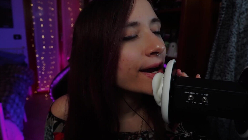 Itskikuneko - 10 April 2026 - Ear Licking (Deleted YouTube Vid)