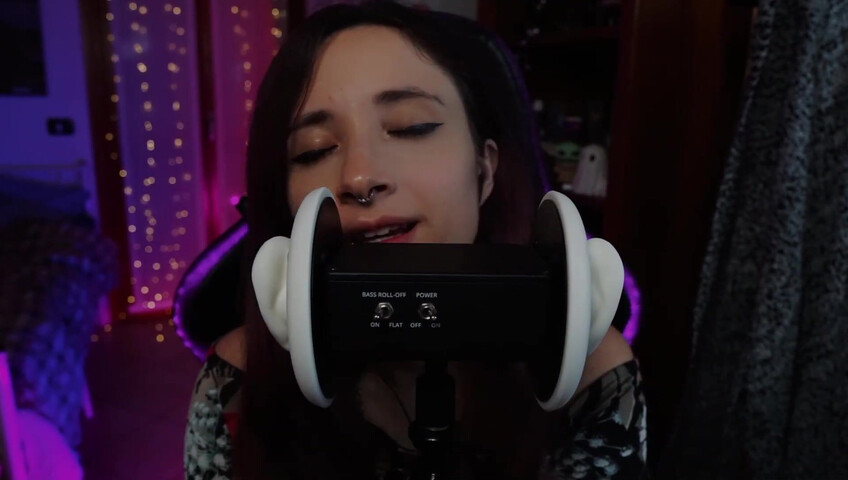 Itskikuneko - 10 April 2026 - Ear Licking (Deleted YouTube Vid)