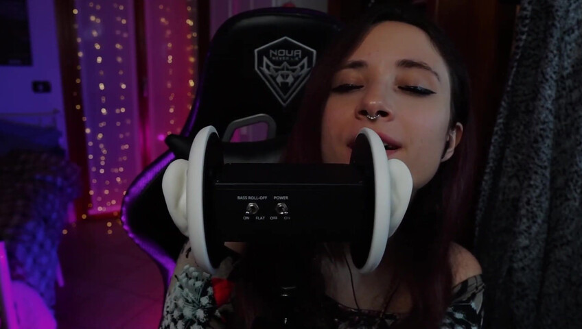 Itskikuneko - 10 April 2026 - Ear Licking (Deleted YouTube Vid)