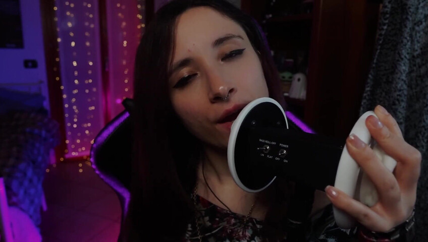 Itskikuneko - 10 April 2026 - Ear Licking (Deleted YouTube Vid)