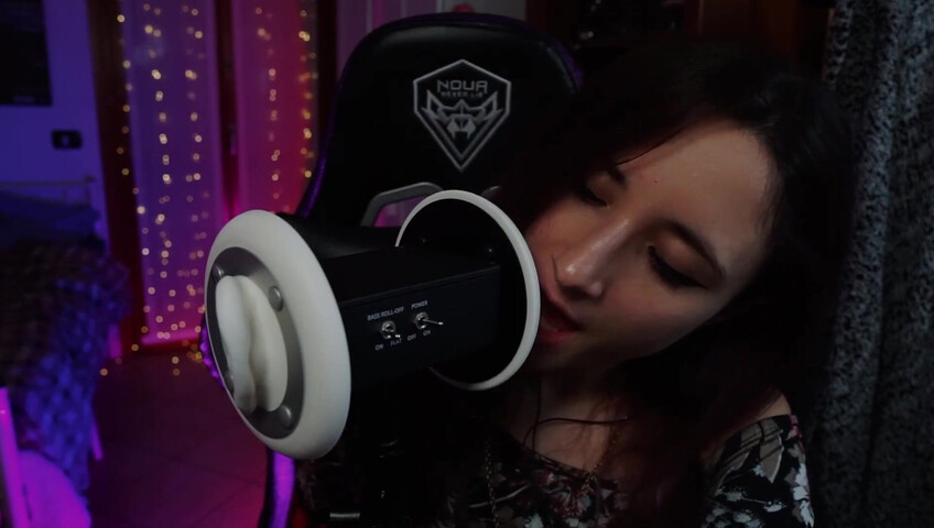 Itskikuneko - 10 April 2026 - Ear Licking (Deleted YouTube Vid)