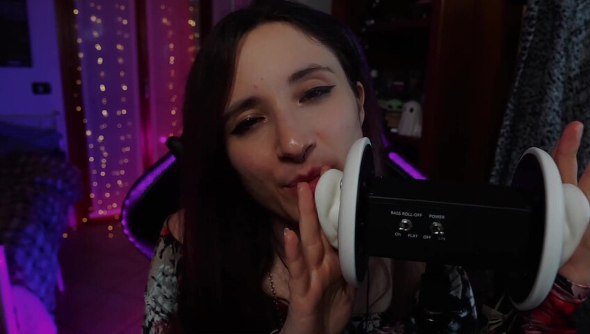 Itskikuneko - 10 April 2026 - Ear Licking (Deleted YouTube Vid)