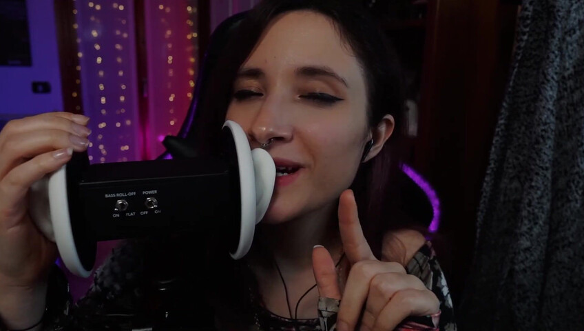 Itskikuneko - 10 April 2026 - Ear Licking (Deleted YouTube Vid)