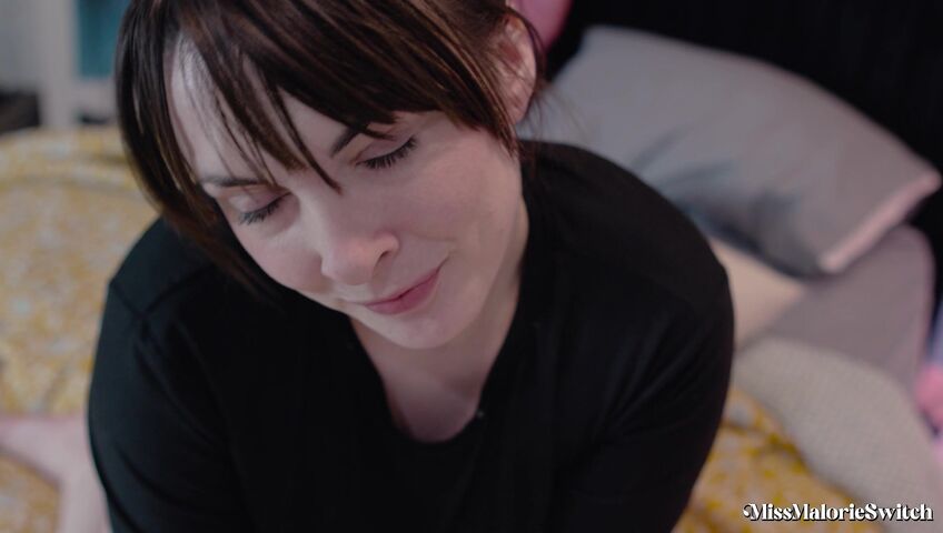 Miss Malorie Switch - EASTER SPECIAL: StepDaughter Edition Manyvid Leak