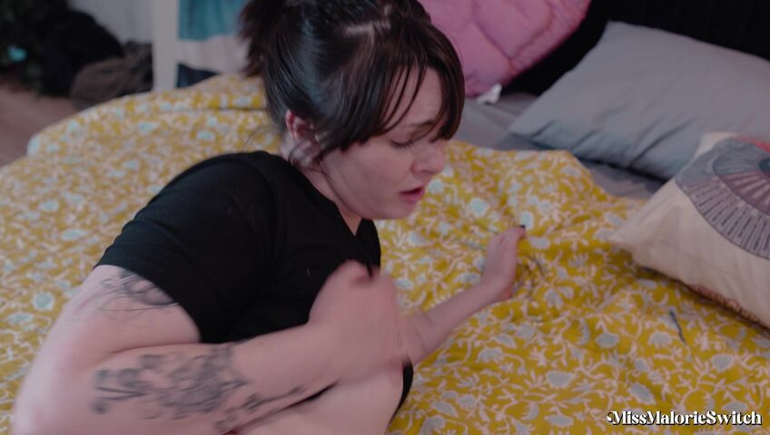 Miss Malorie Switch - EASTER SPECIAL: StepDaughter Edition Manyvid Leak