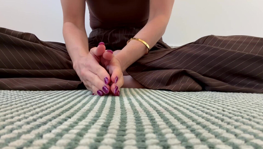 Simply Kel ASMR - ASMR Giving You The Floor A Massage (Different Surfaces_Textures)