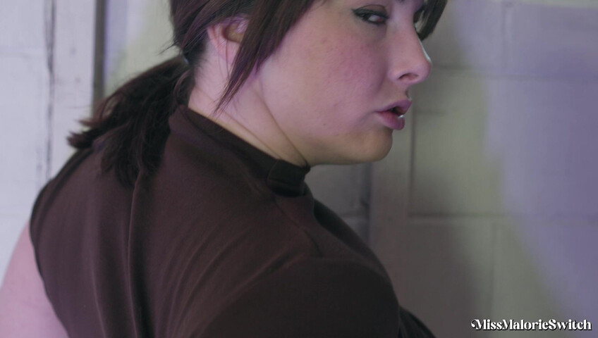Miss Malorie Switch - Married MILF's Parking Lot Quickie