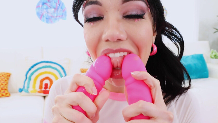 Little Puck - MiNDLESS SPIT WHORE SUCKS UR FAT COCK