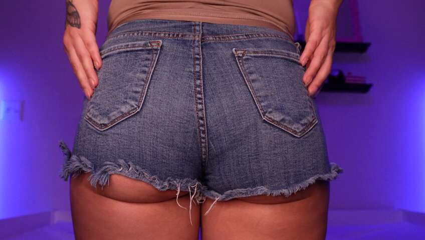 ShotsofSimone - Sexy Jean Shorts Scratching & Tapping