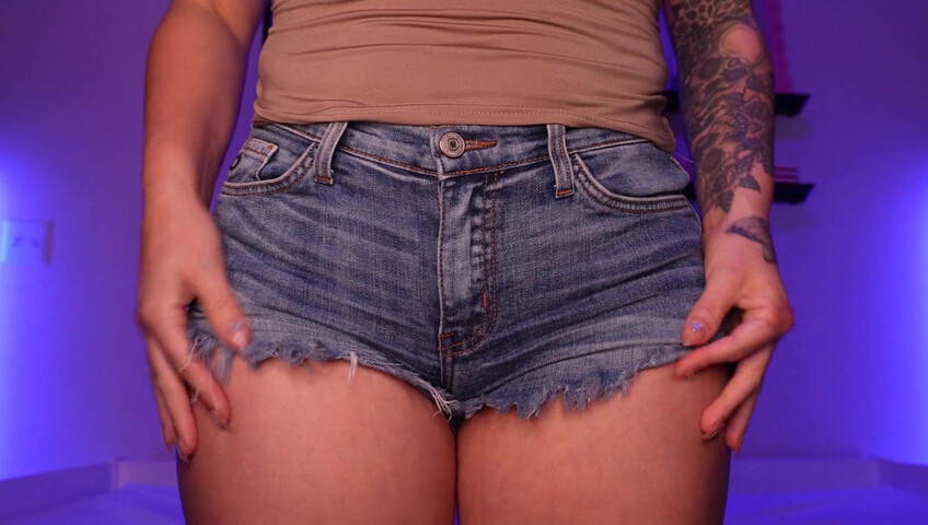 ShotsofSimone - Sexy Jean Shorts Scratching & Tapping